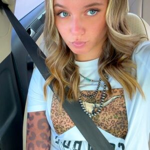 Meet your Posher, Ashlee